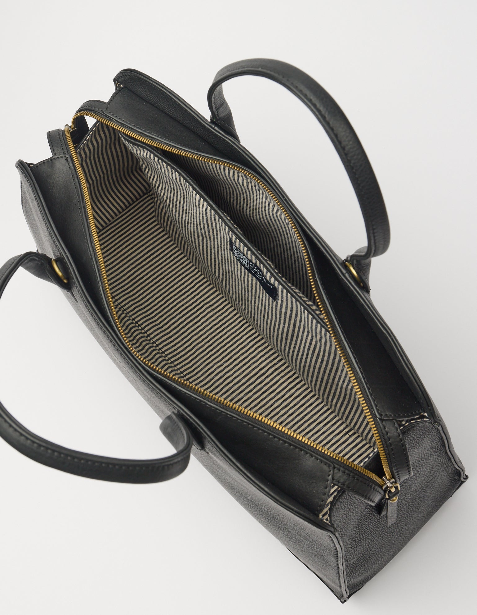 Alma 15/16" - Black Soft Grain Leather