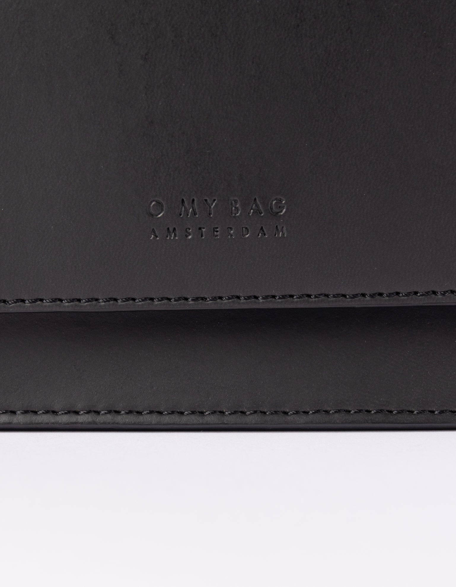 Audrey Mini - Black Vegan Uppeal™