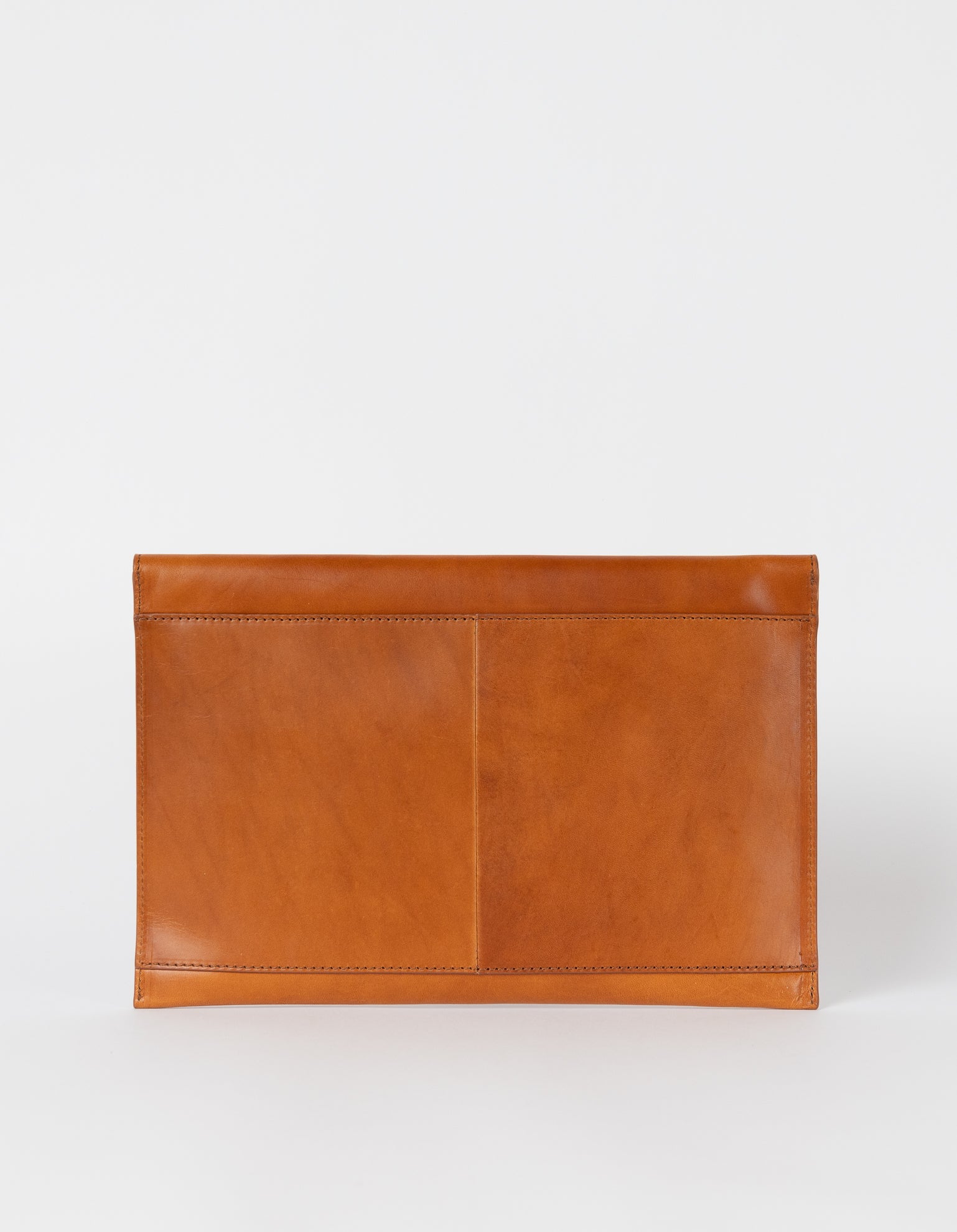 Cognac Leather 13'' laptop sleeve. Back product image.