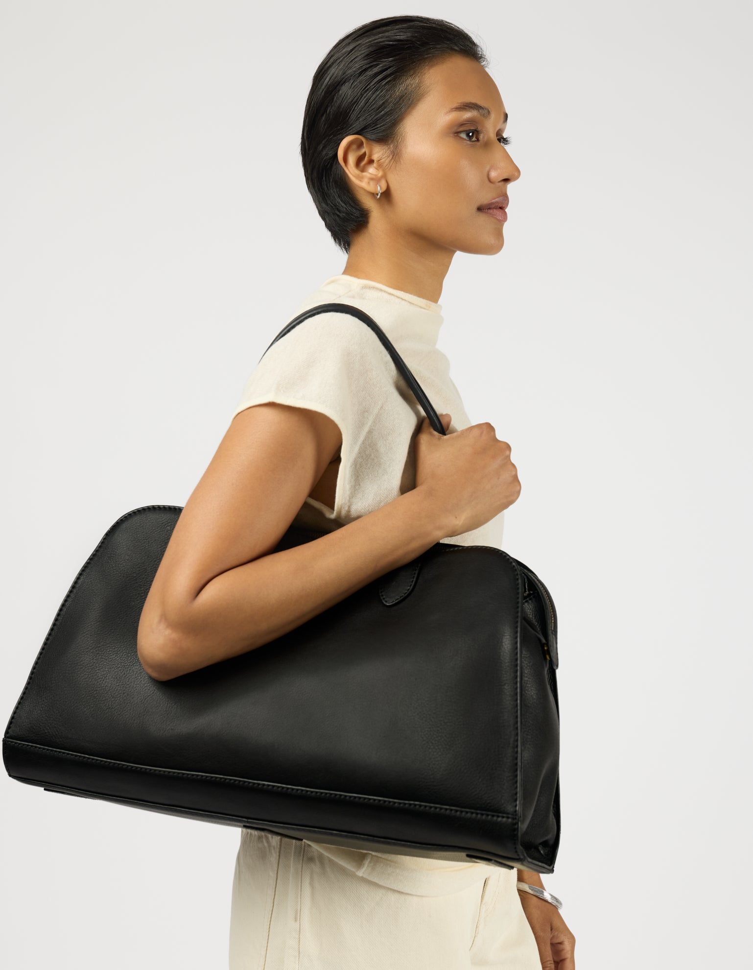 Alma 13/14" - Black Soft Grain Leather