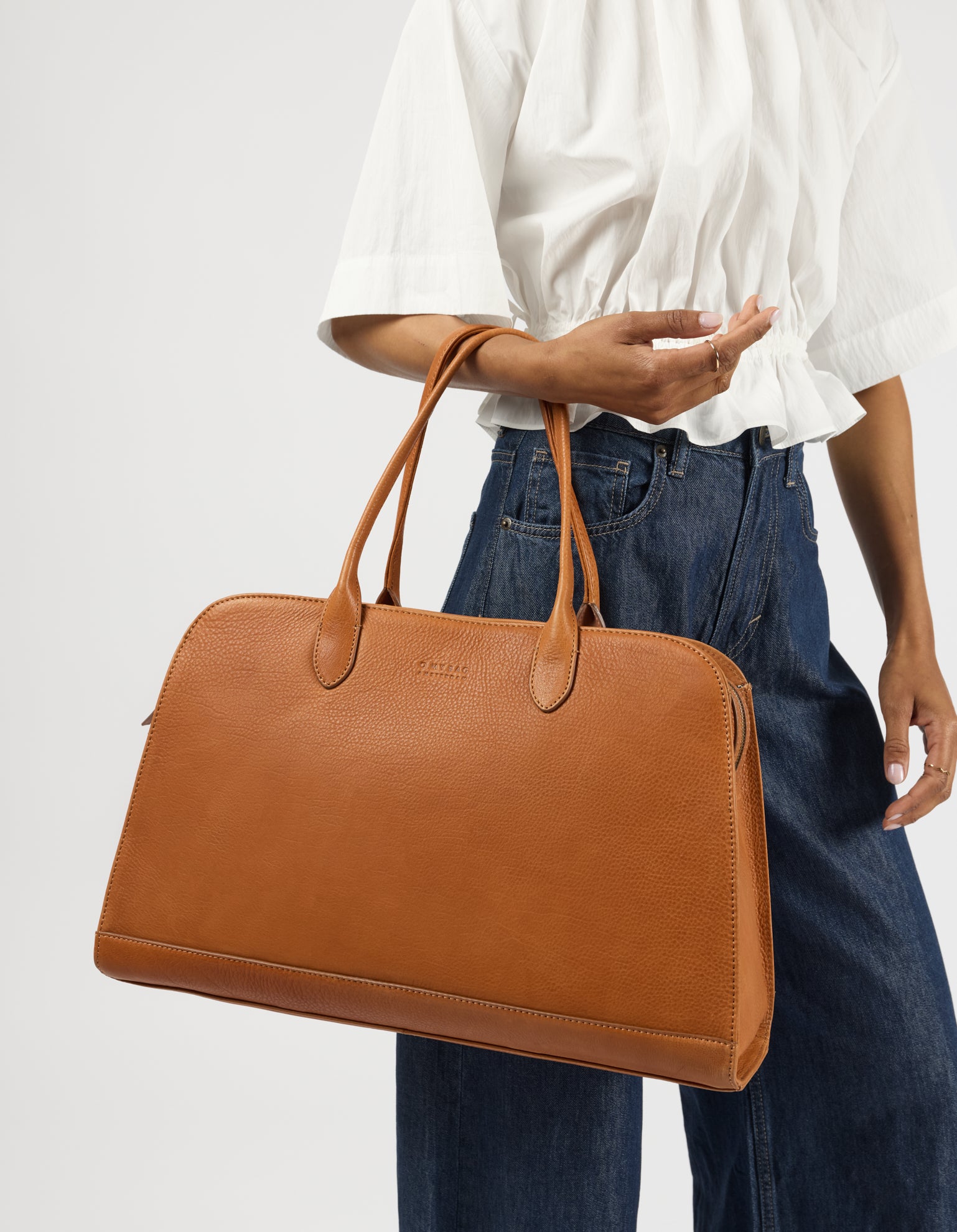 Alma 15/16" - Wild Oak Soft Grain Leather