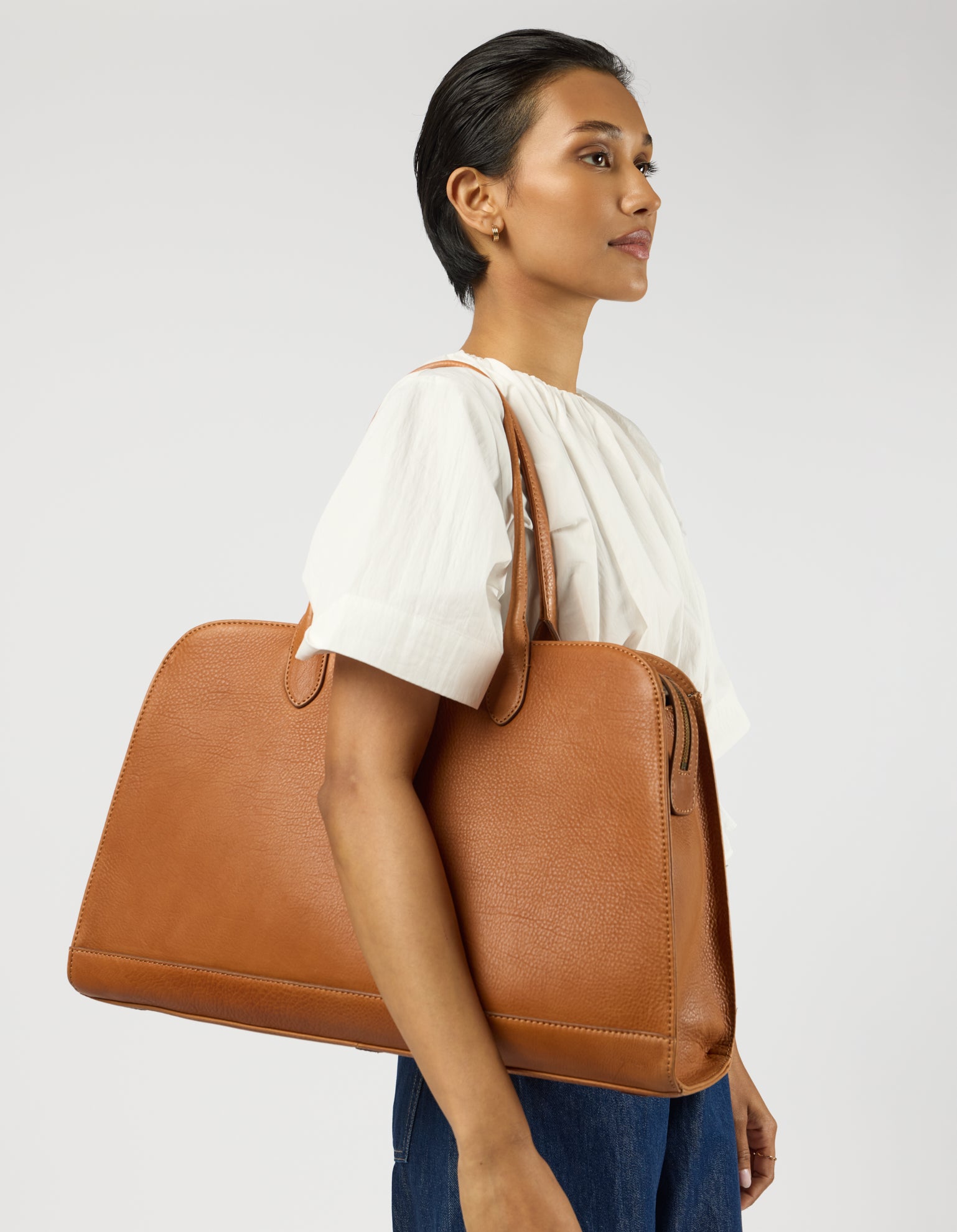Alma 15/16" - Wild Oak Soft Grain Leather