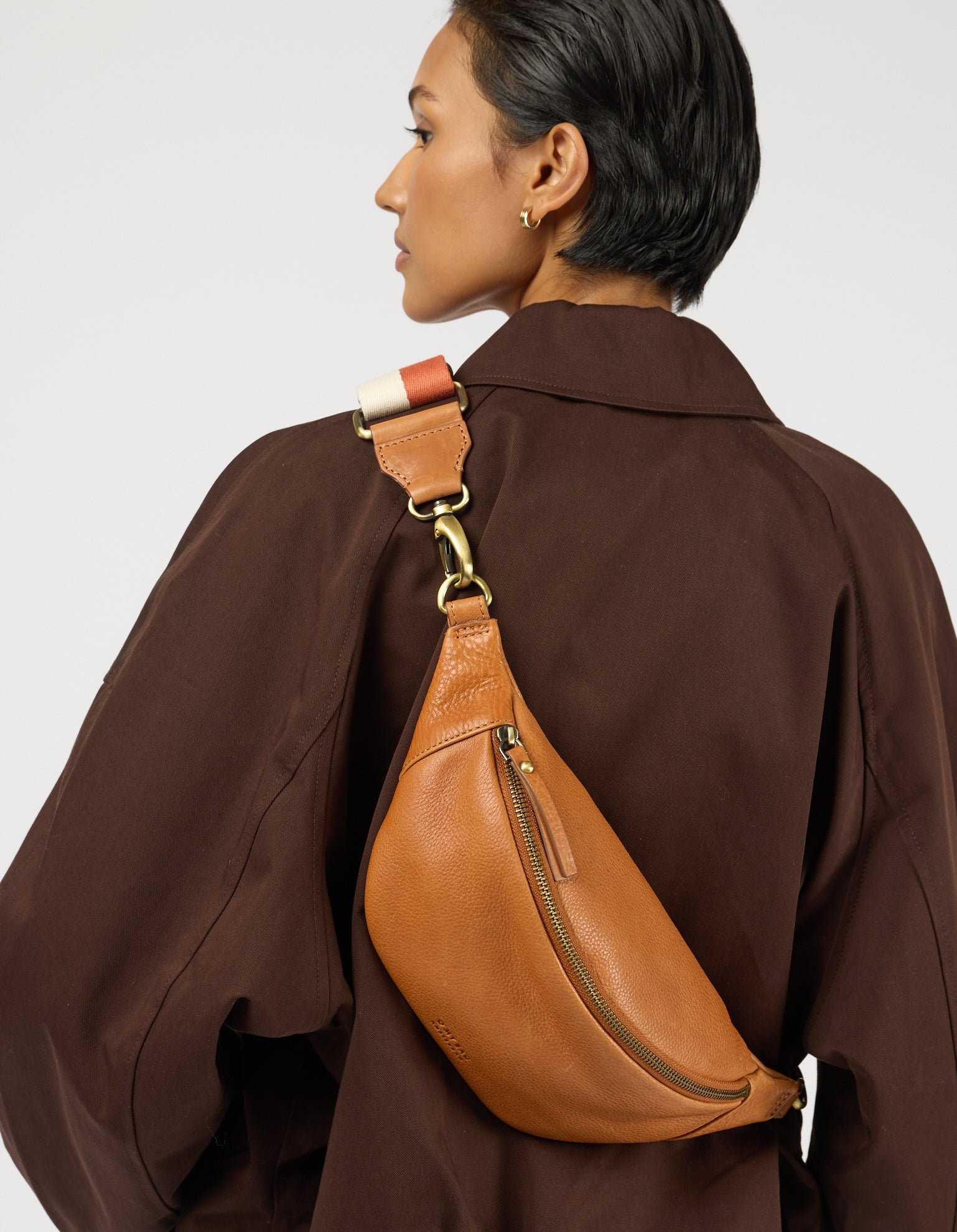 Niko Bum Bag w/Webbing Strap Striped - Wild Oak Soft Grain Leather
