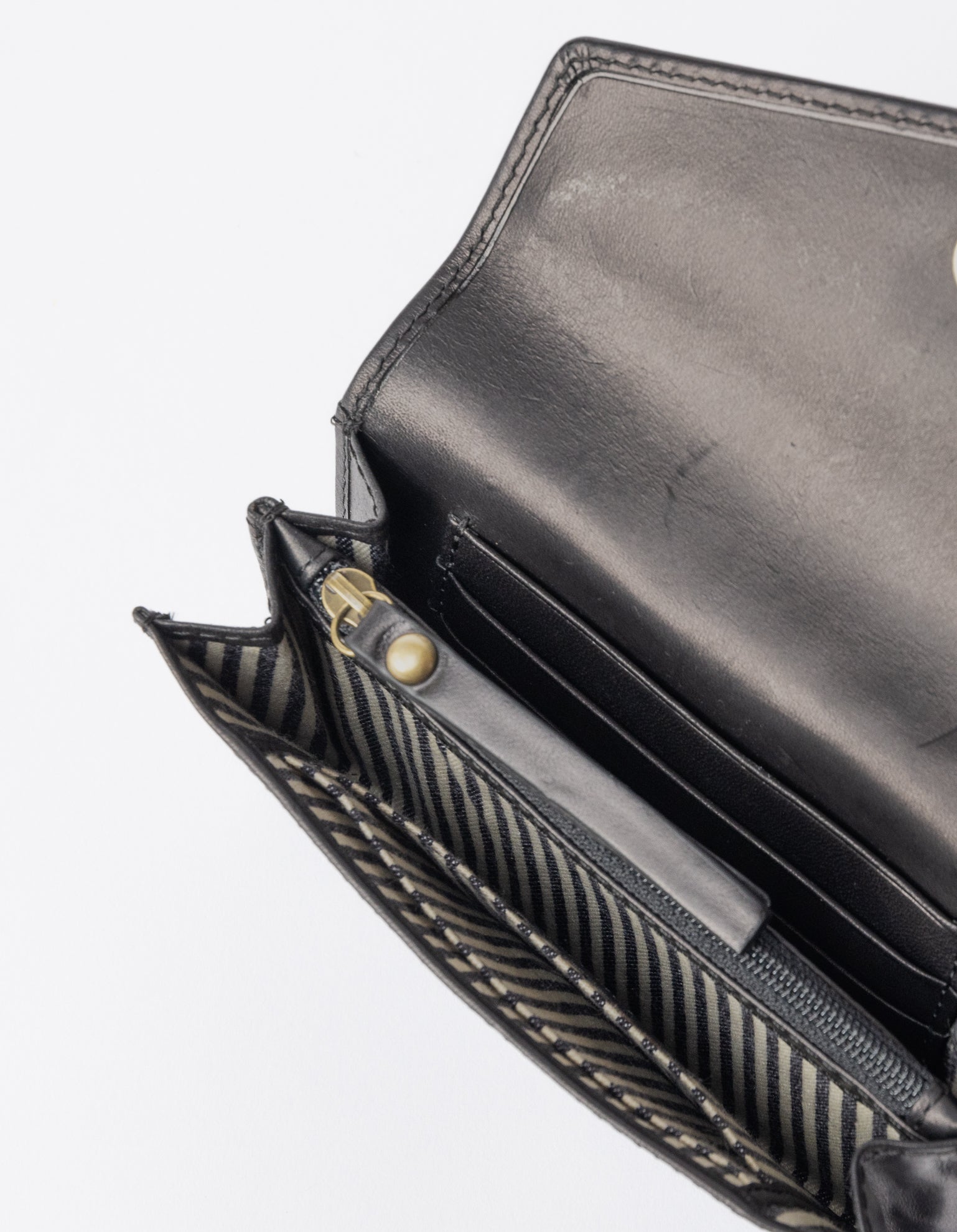 Perfectly Imperfect - Jo's Purse - Magnetic - Black Classic Leather