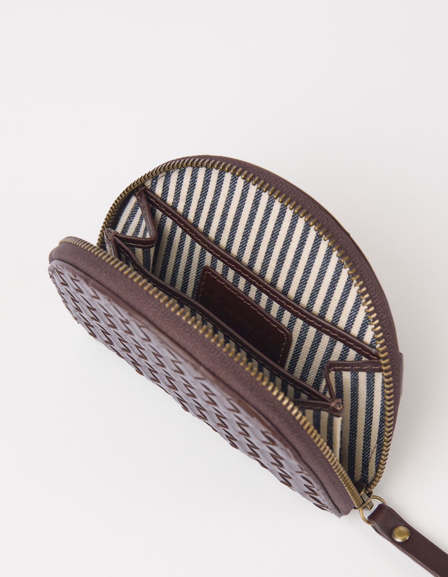 Laura Coin Purse - Chocolate Woven Classic Leather