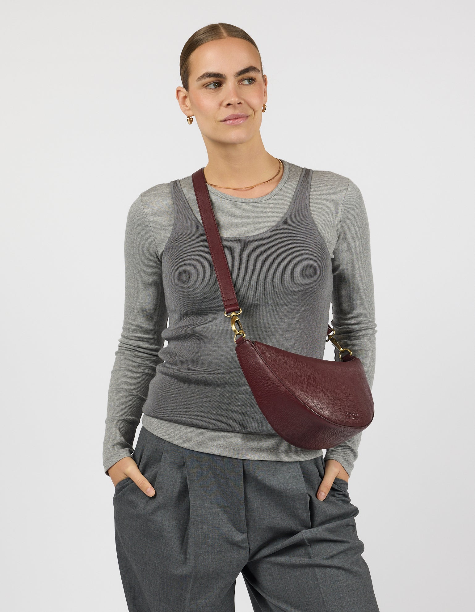 Leo Midi - Dark Cherry Soft Grain Leather