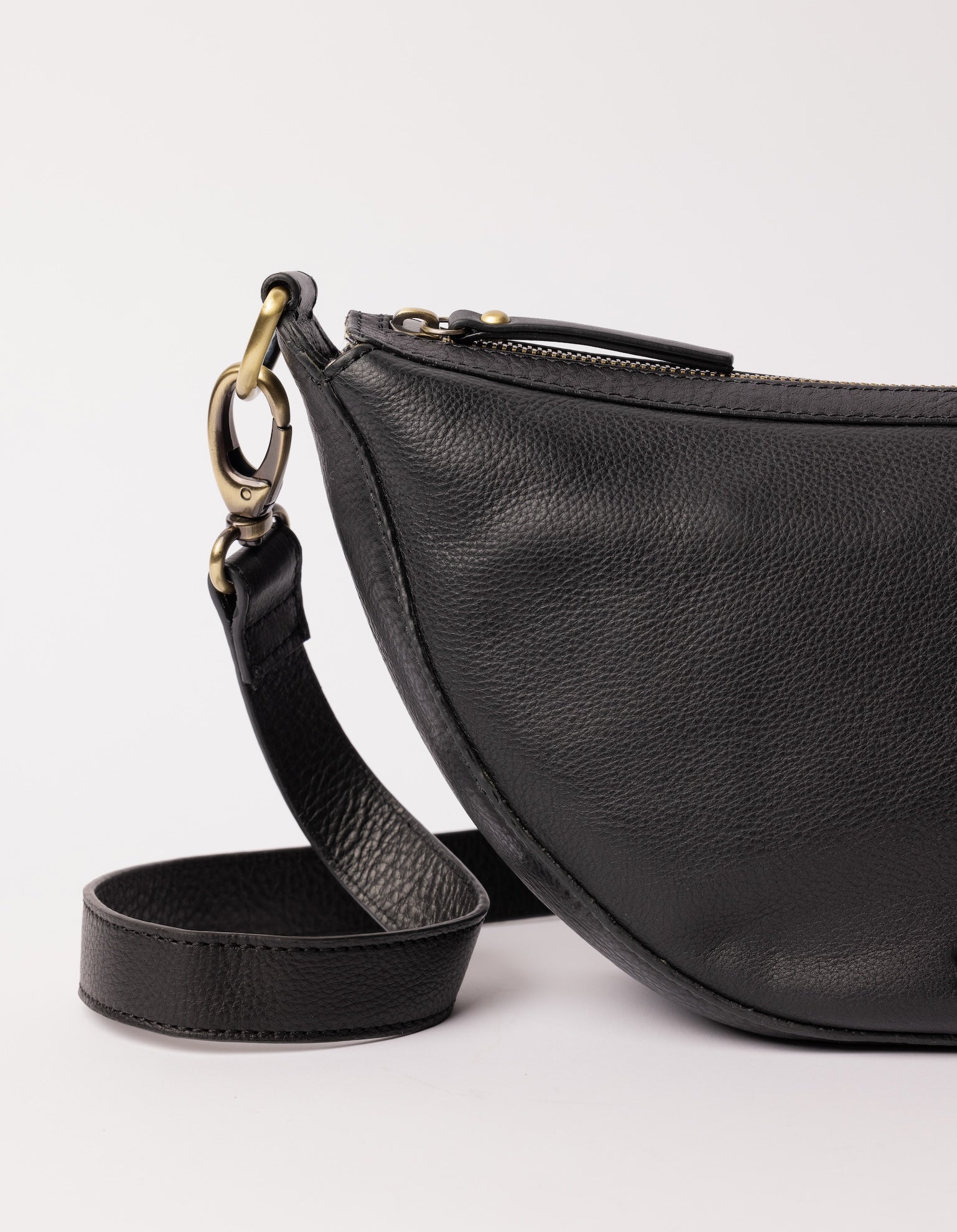 Bag Lover Borse Mini O Bag Leo Black Soft Grain Leather