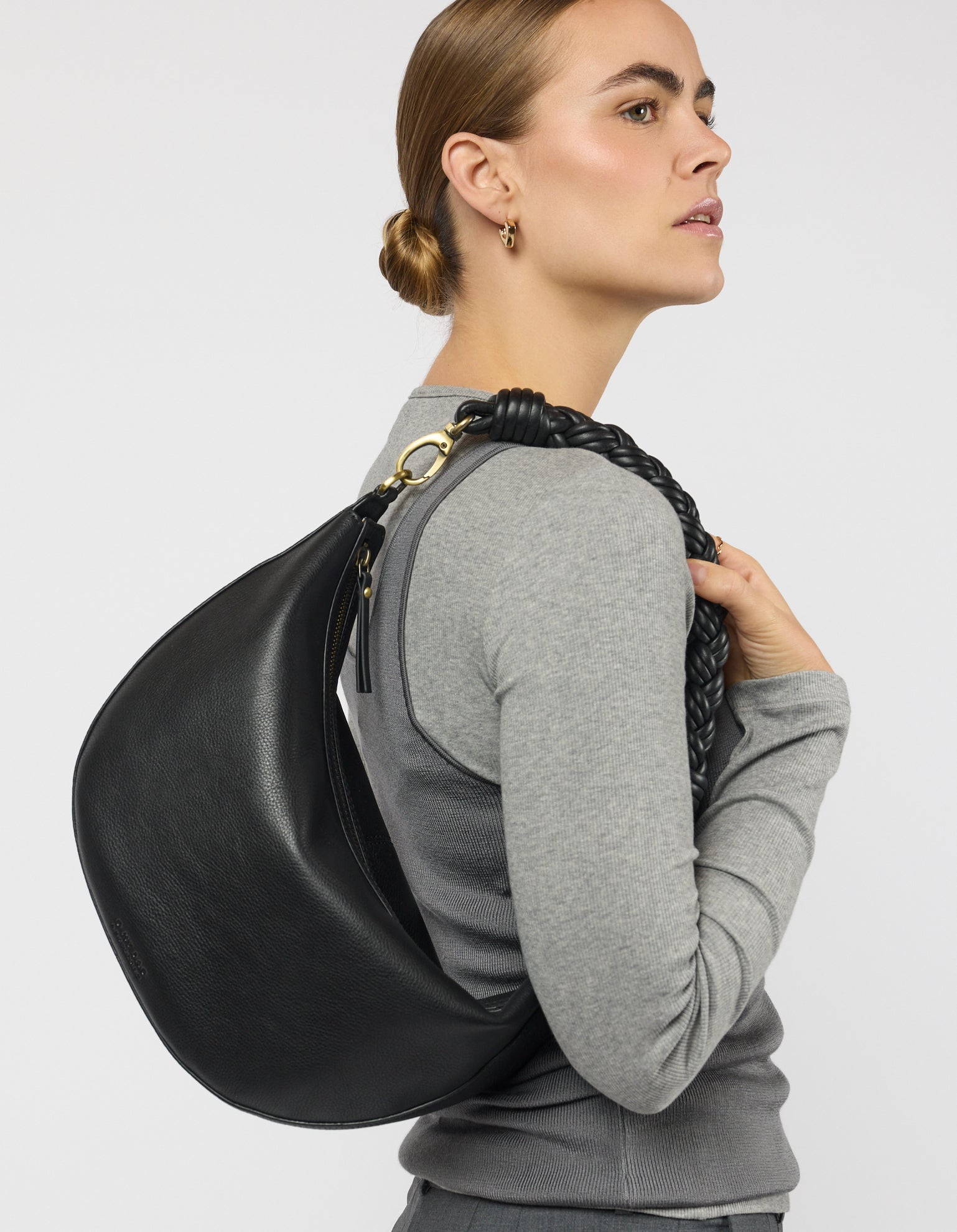 Leo Maxi Twisted Handle - Black Soft Grain Leather