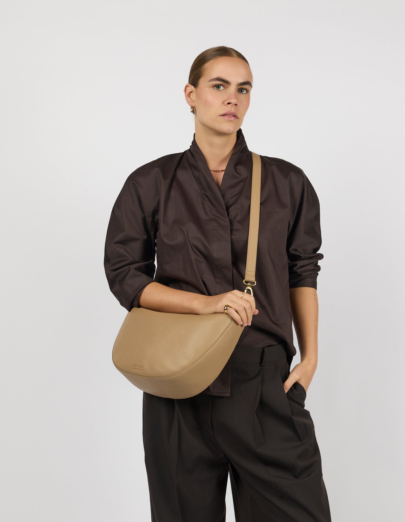 Leo Maxi - Dark Sand Soft Grain Leather