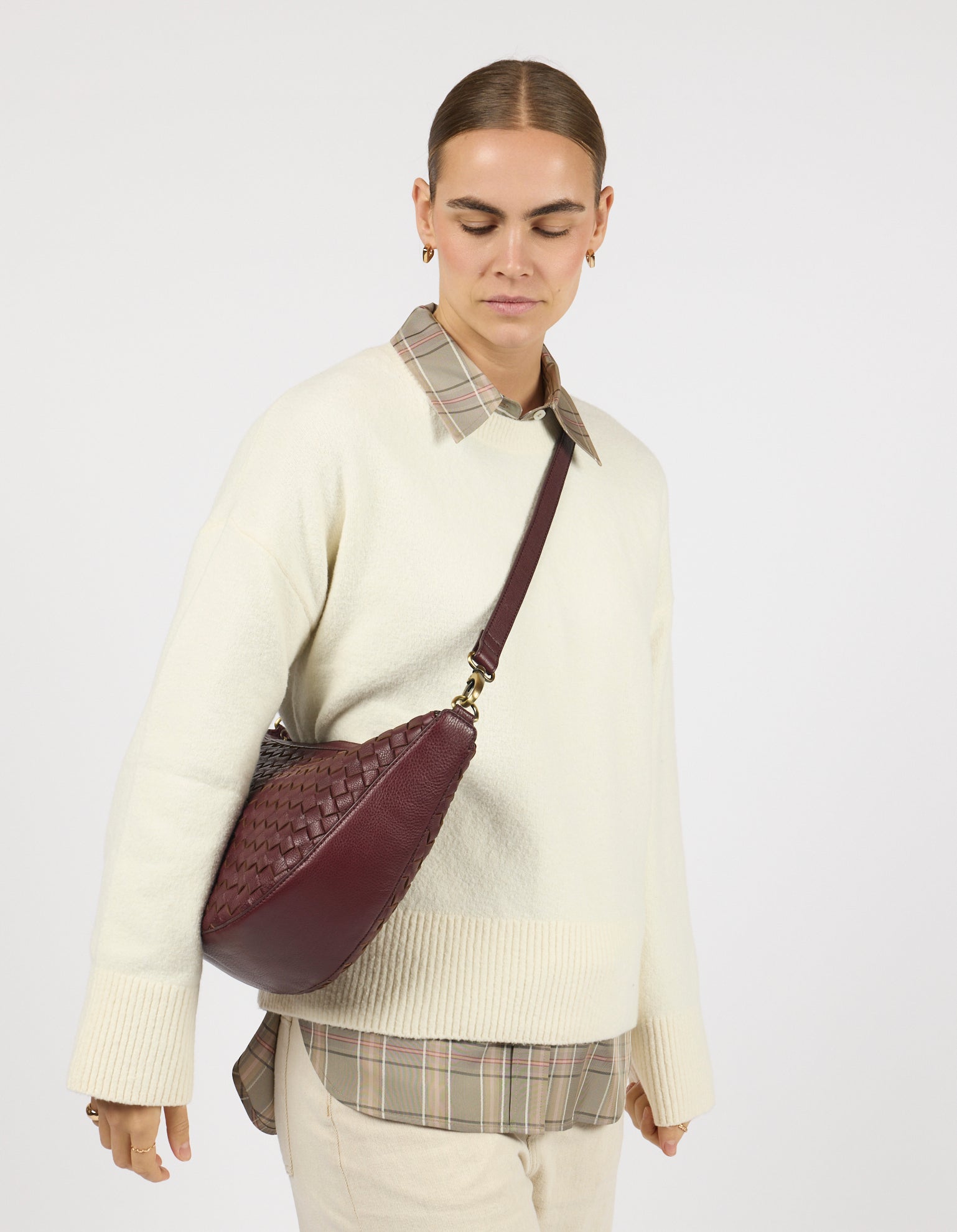 Leo Maxi - Dark Cherry Woven Soft Grain Leather