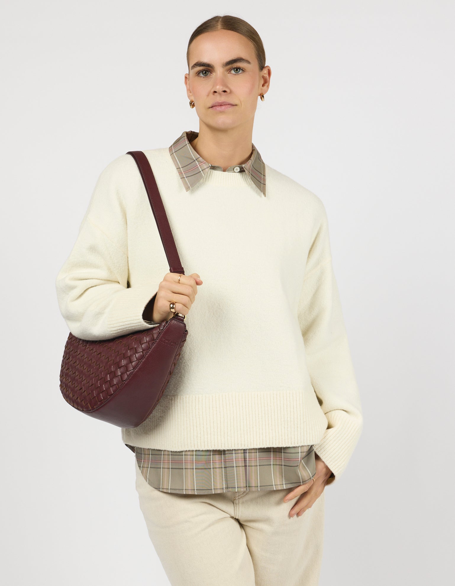 Leo Maxi - Dark Cherry Woven Soft Grain Leather Leo Maxi - Dark Cherry Woven Soft Grain Leather