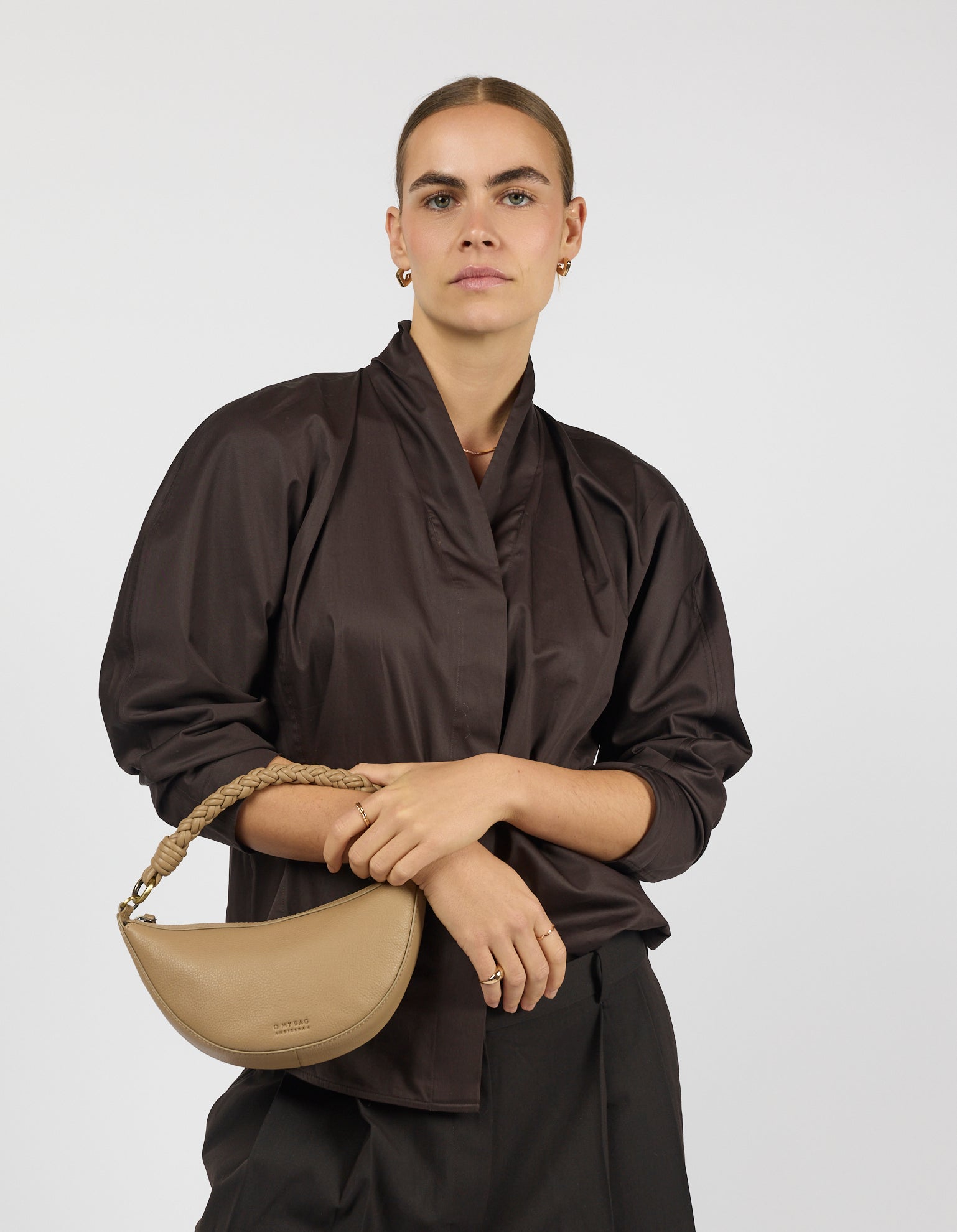 Leo Mini Twisted Handle - Dark Sand Soft Grain Leather