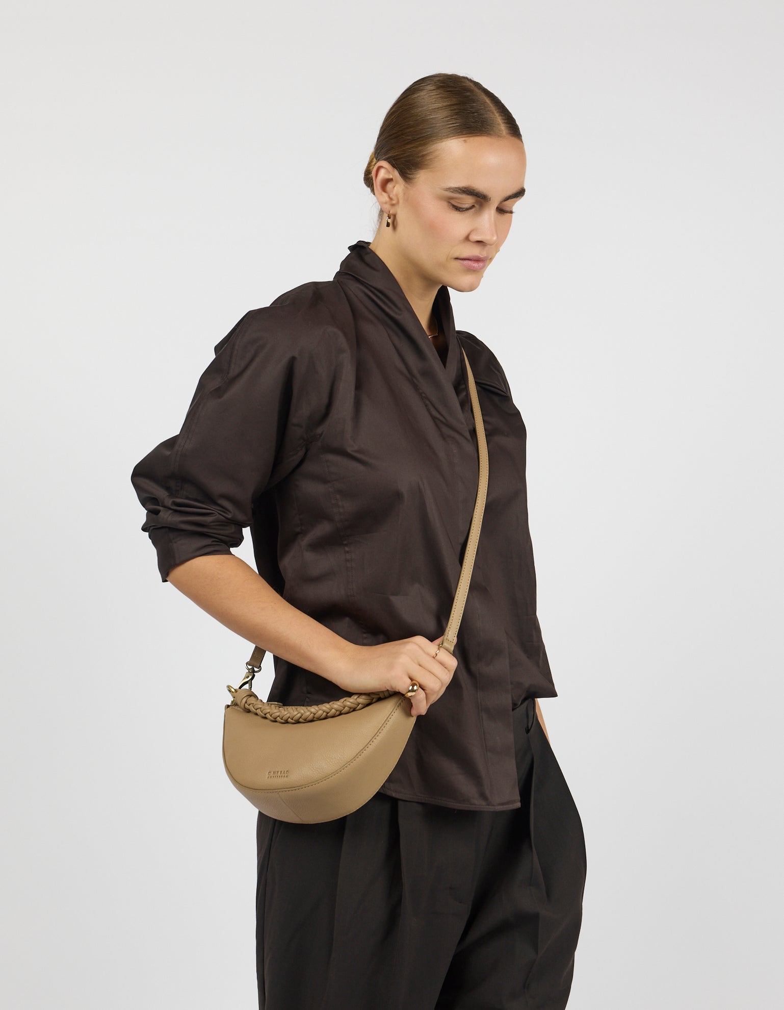 Leo Mini Twisted Handle - Dark Sand Soft Grain Leather