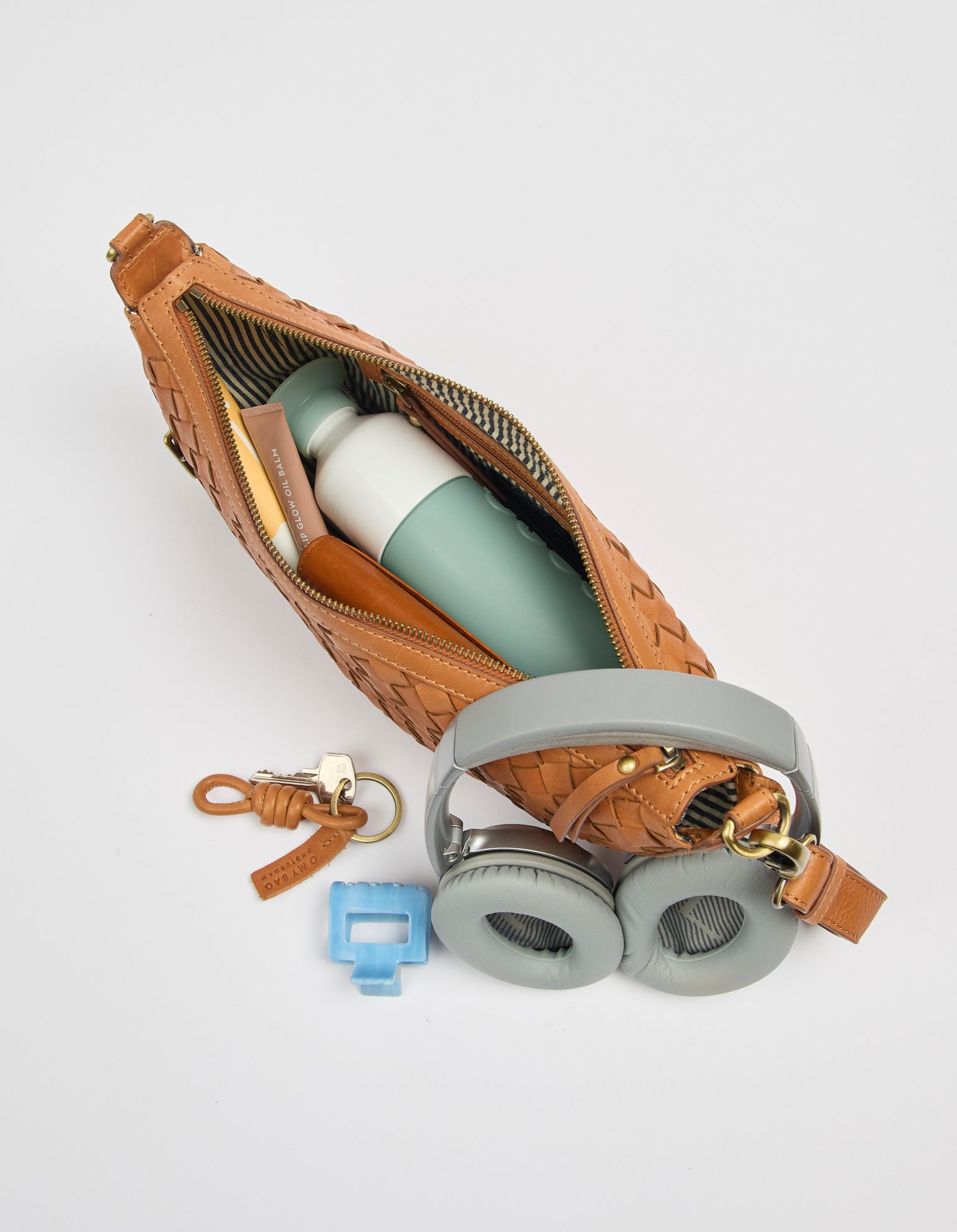 Leo - Wild Oak Woven Soft Grain Leather