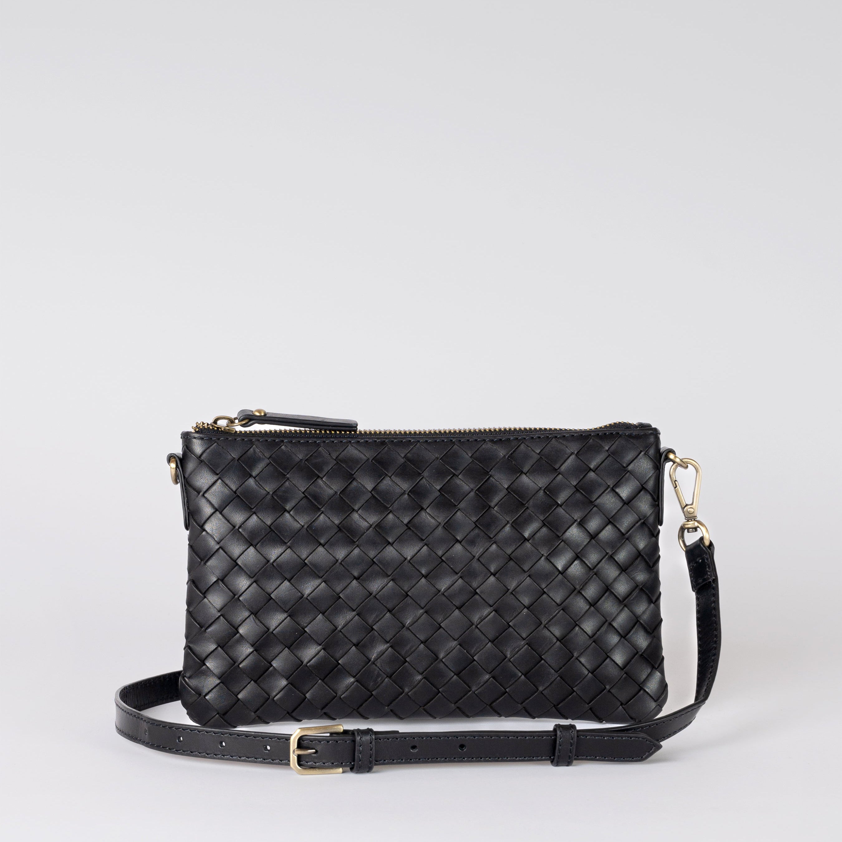 Lexi-Black_Features.jpg?v=