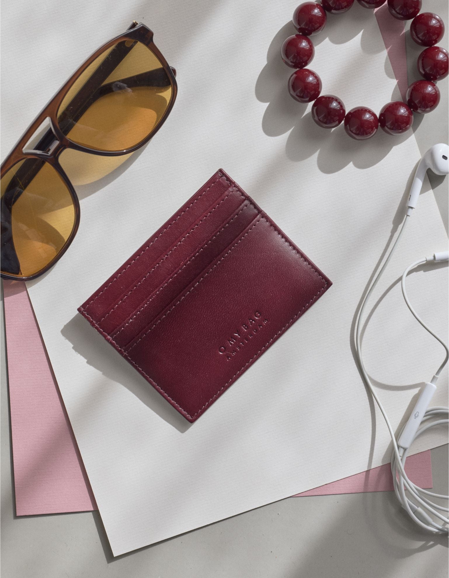 Mark's Cardcase Maxi - Dark Cherry Classic Leather