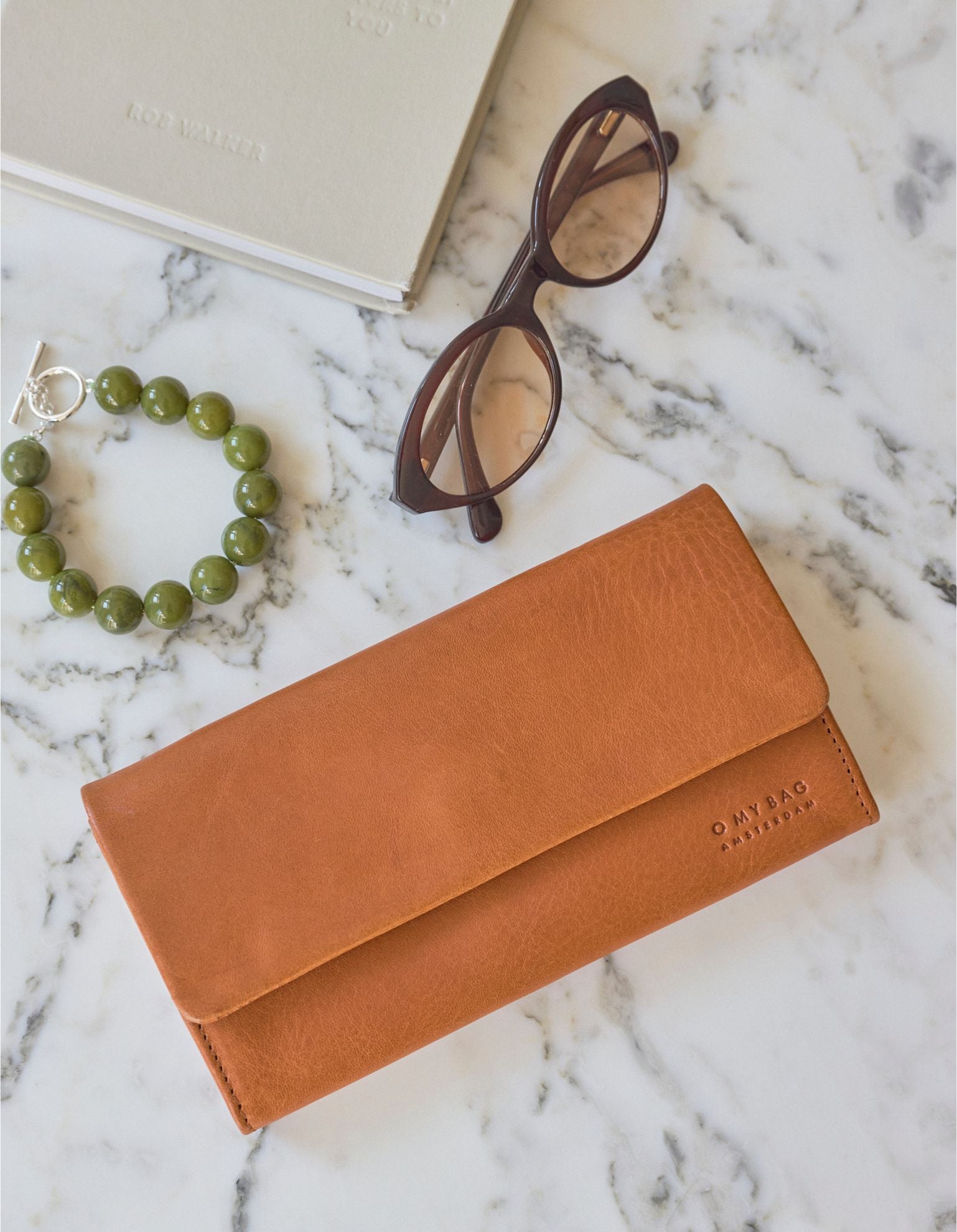 Pau's Pouch - Cognac Stromboli Leer