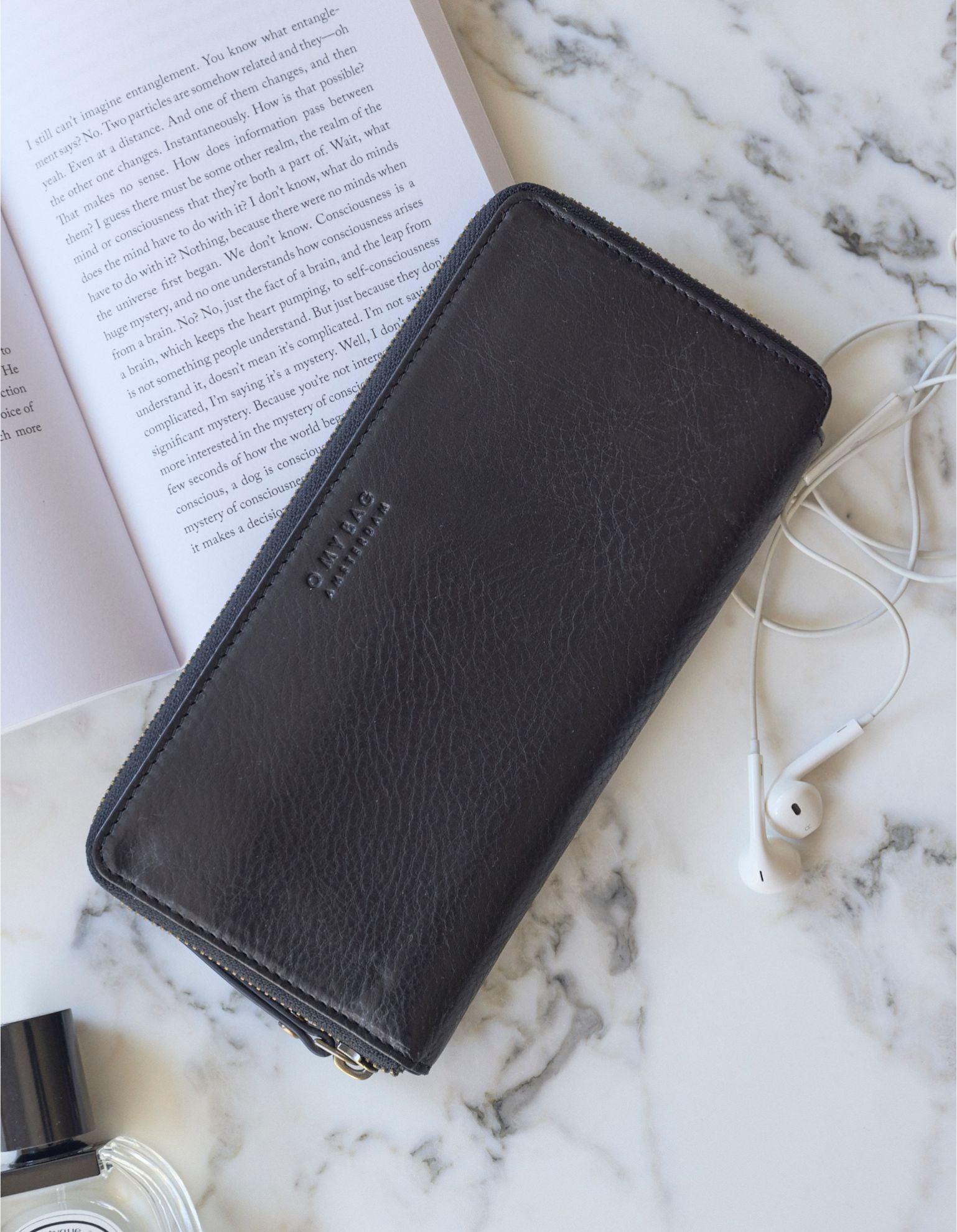 Sonny Wallet - Black Stromboli Leather