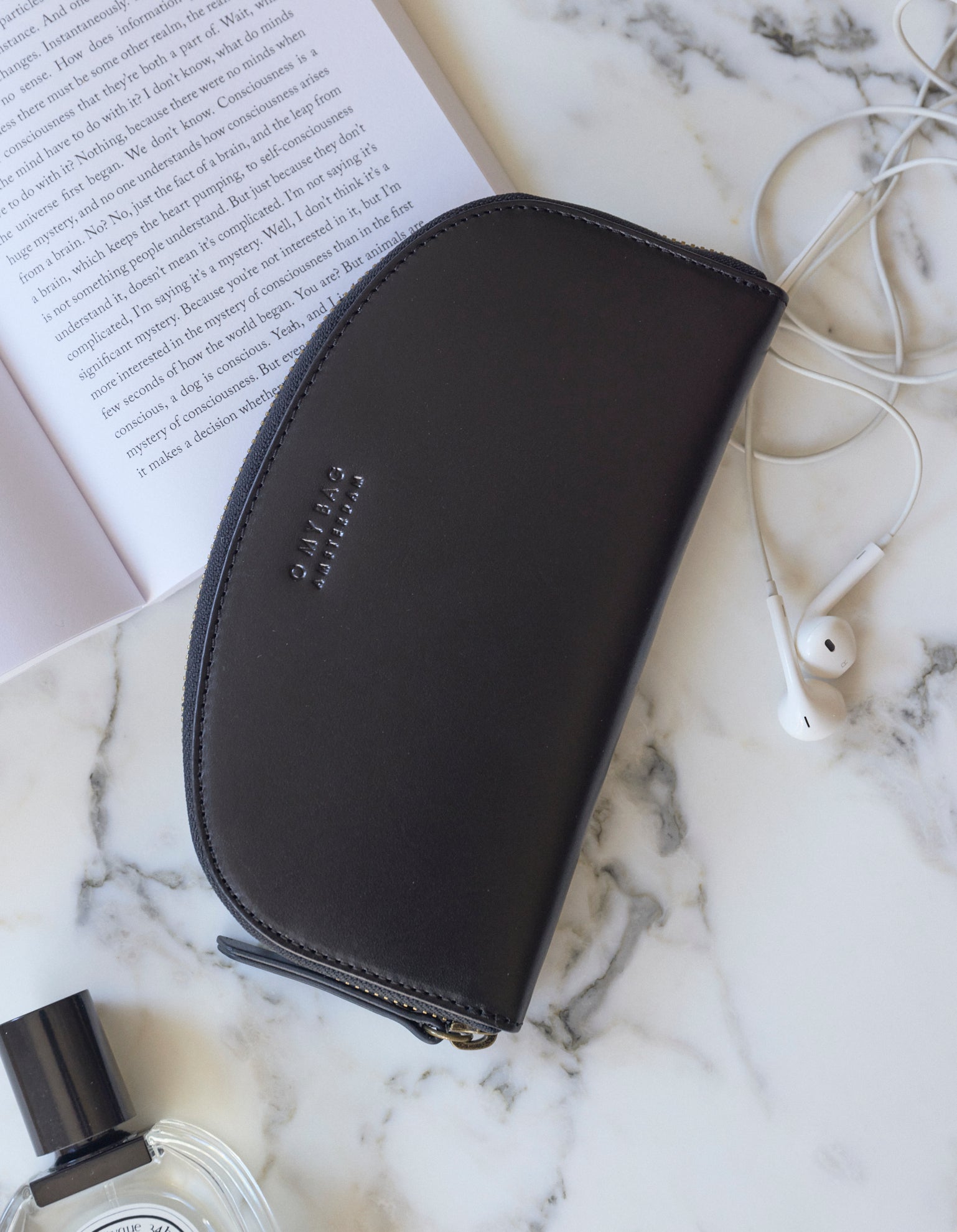 Blake black wallet lifestyle image