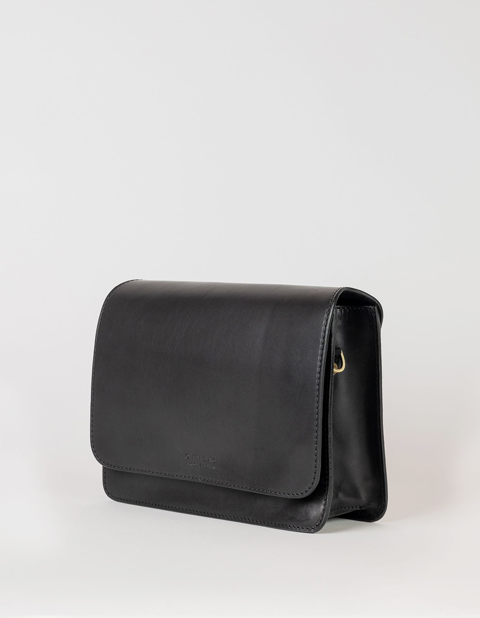 Audrey black classic leather. Side product image.