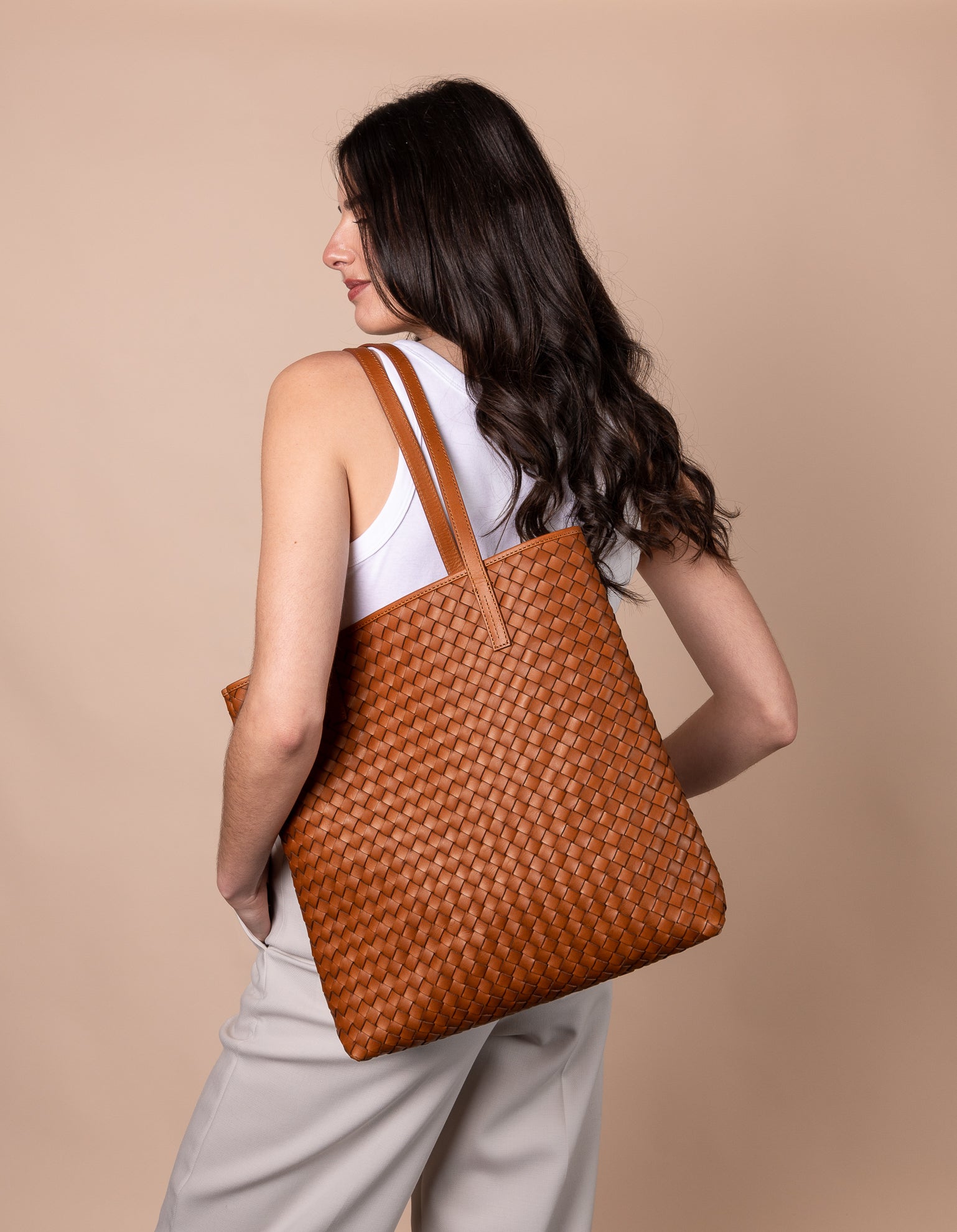 Woven deals tote bag