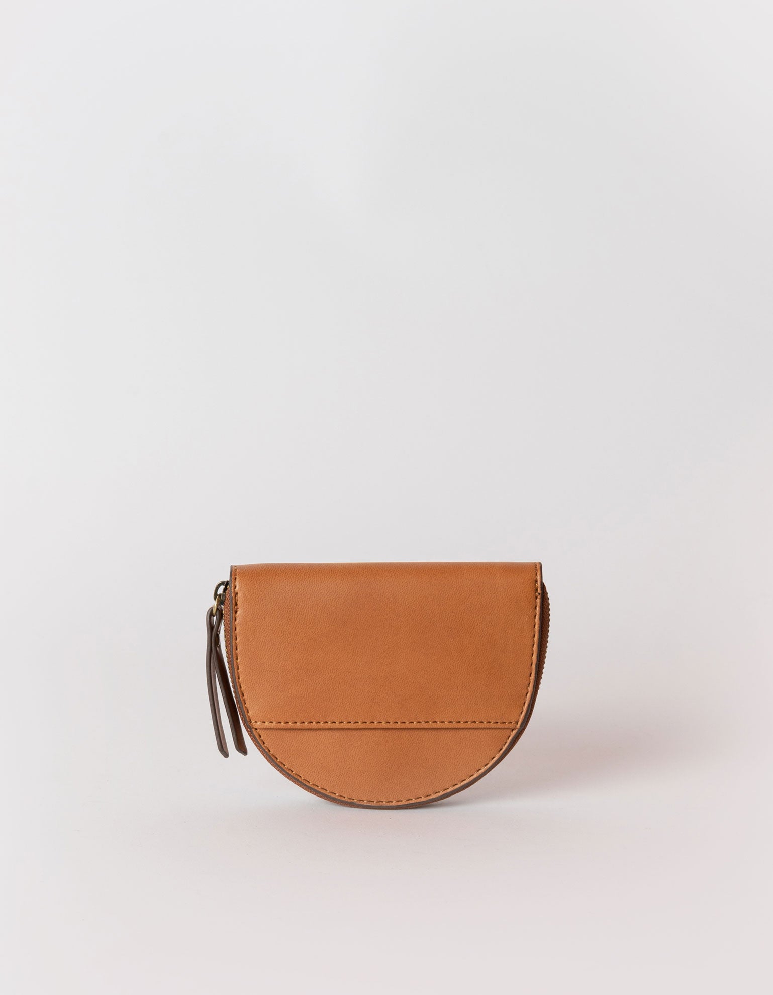 Laura coin purse cognac apple leather. Back product image.
