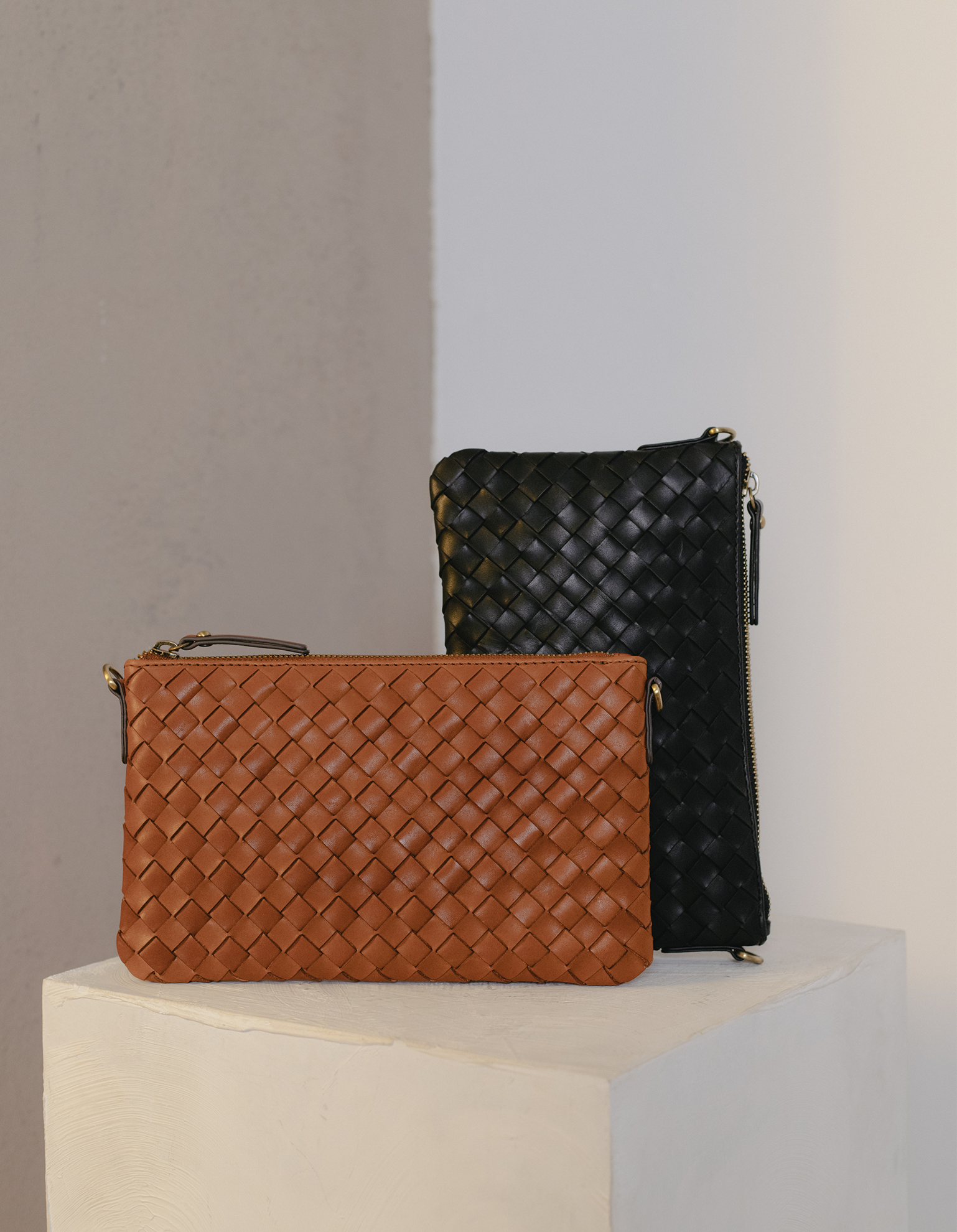 Lexi bags in cognac and black classic woven leather