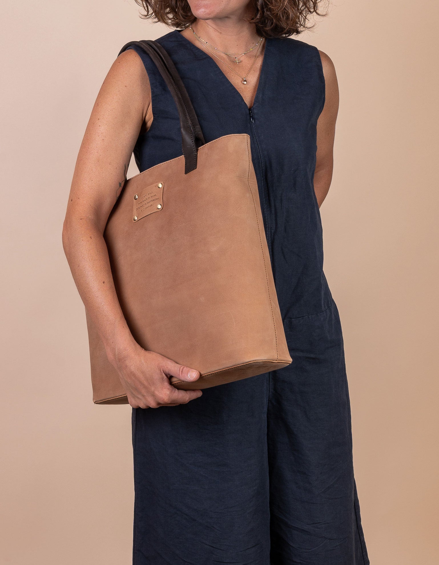 Posh Stacey Tote Bag in Camel Hunter Leather - third model product image