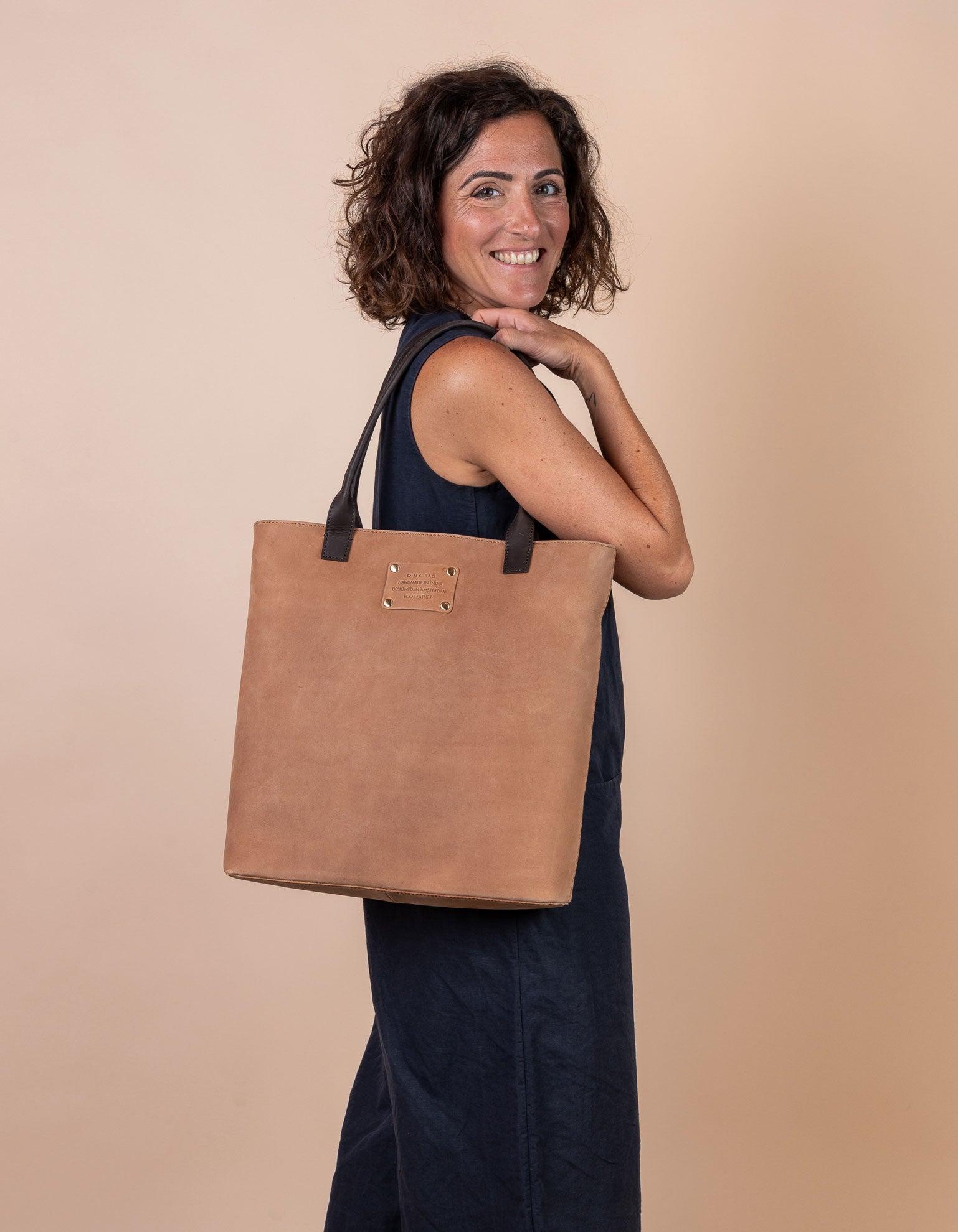 Posh Stacey Tote Bag in Camel Hunter Leather - Model product image