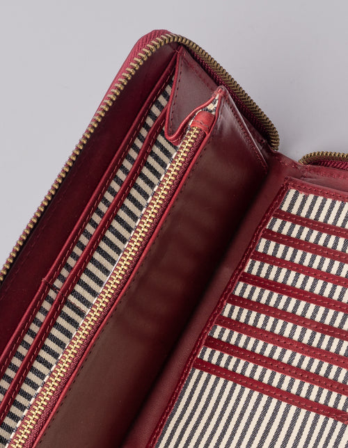 Sonny Wallet Ruby Classic Leather - Inside Product Image