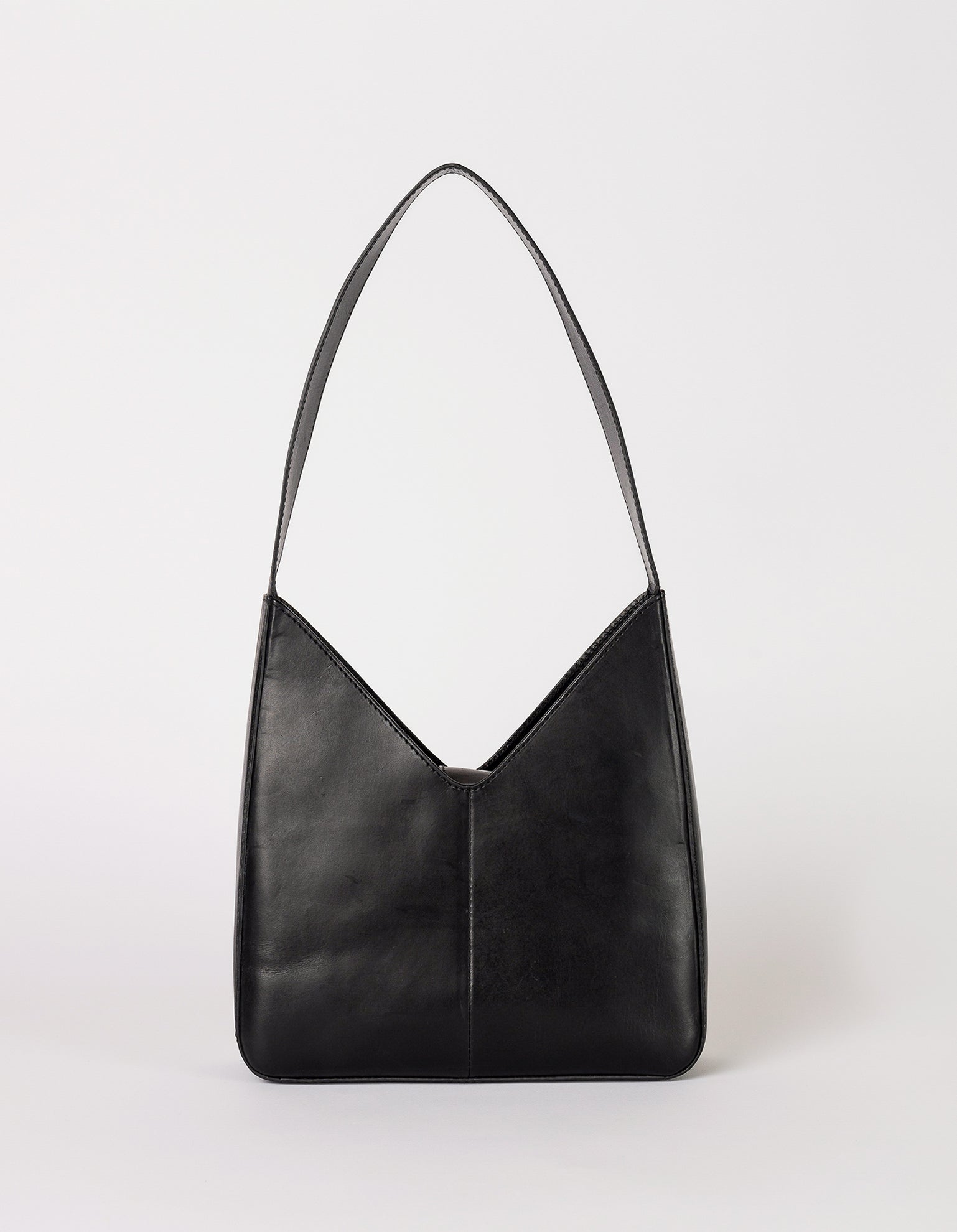 Vicky bag in black classic leather - back view 