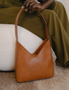 Vicky bag in cognac classic leather with model