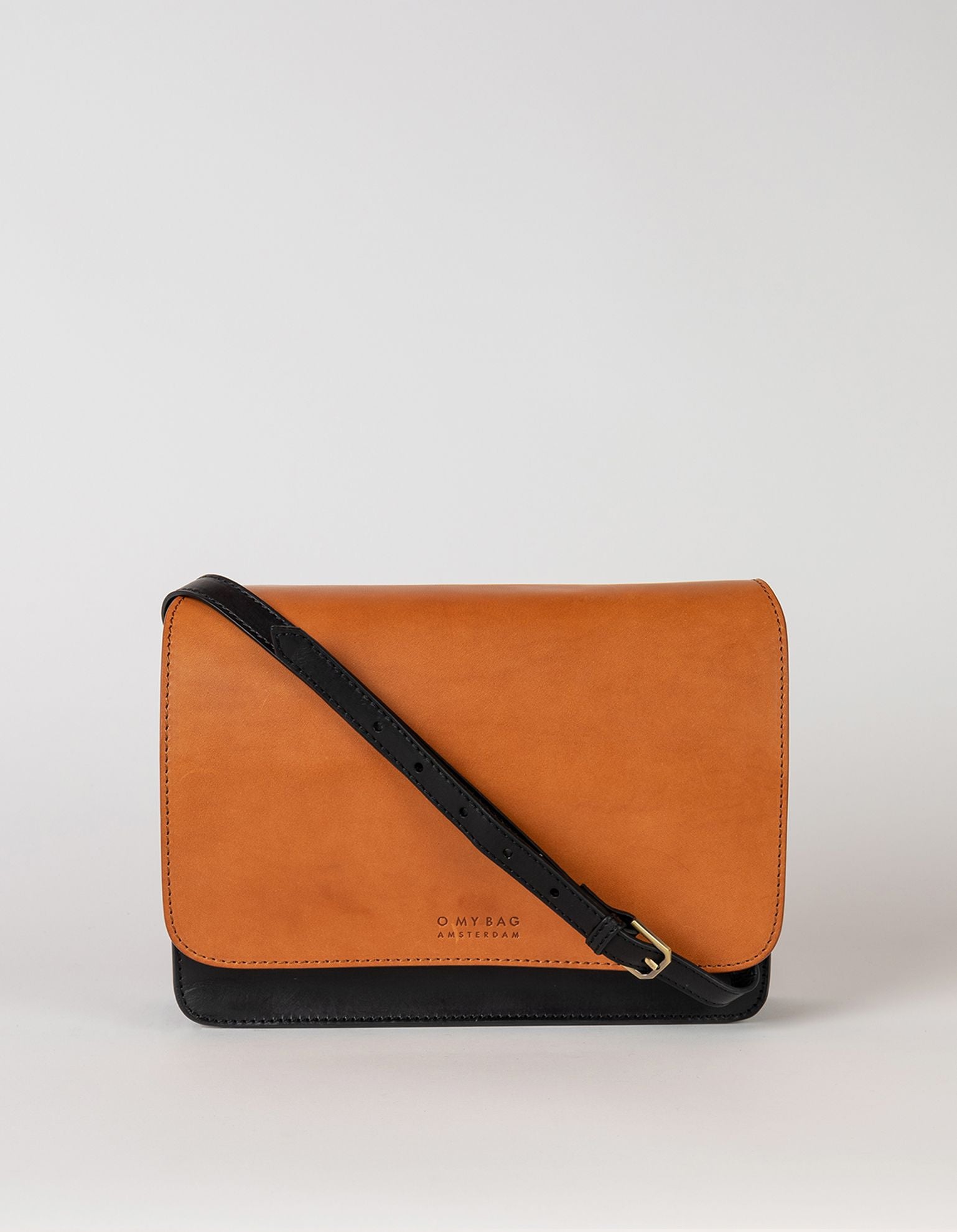 Audrey - black & cognac classic leather bag, front image with leather strap