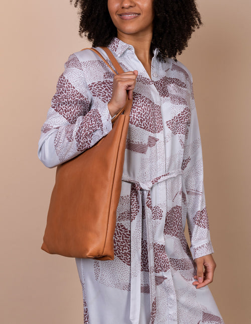 Georgia - Wild Oak Leather womens shopper bag. Model product image - side view