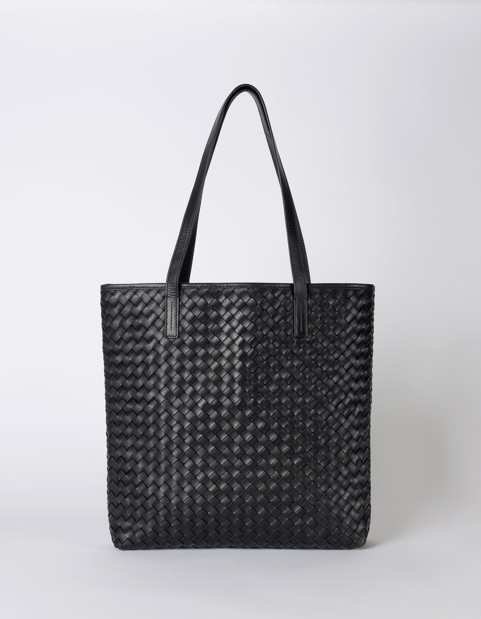 Georgia tote in black woven leather, front view