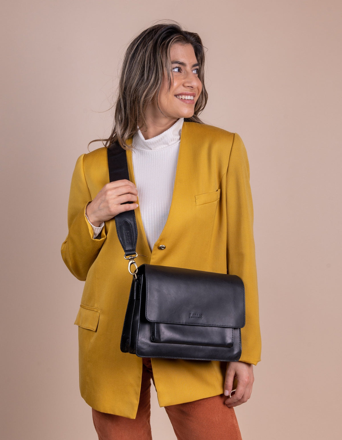 Harper - Black Classic Leather
