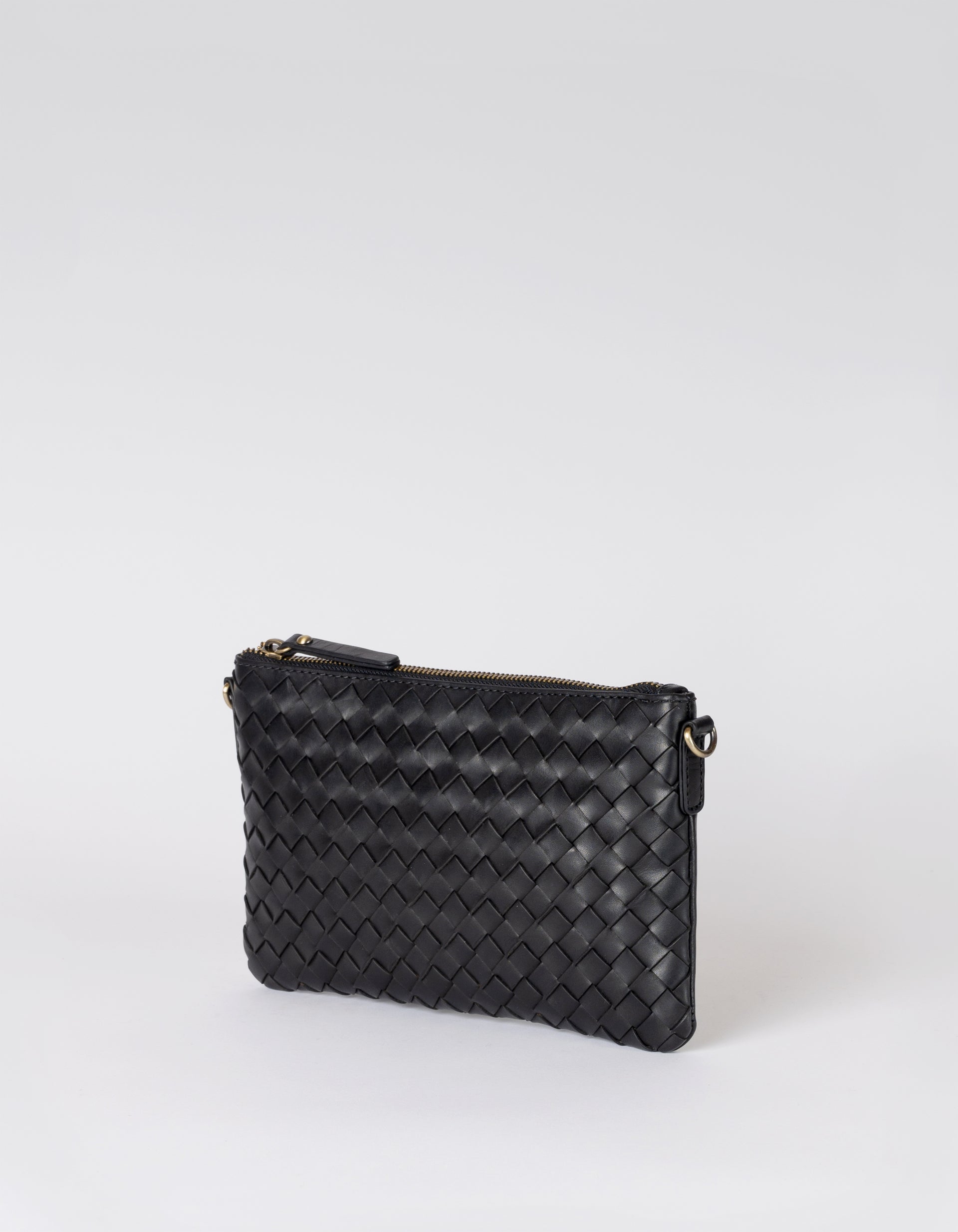 Lexi bag in black woven classic leather, side image